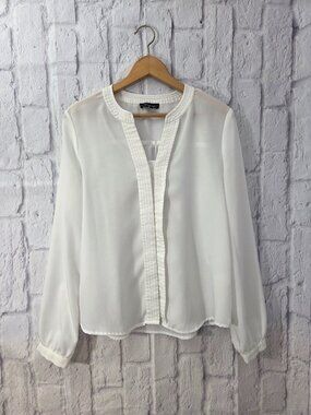 Spence Medium Bright White Hidden Button Front Semi Sheer Blouse (Flaw)